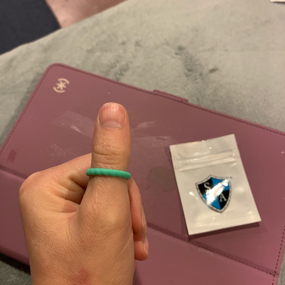SA silicone ring, turquoise twist ring.